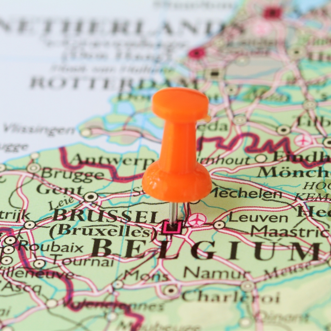Contrat d’entretien toiture annuel signé par un propriétaire belge