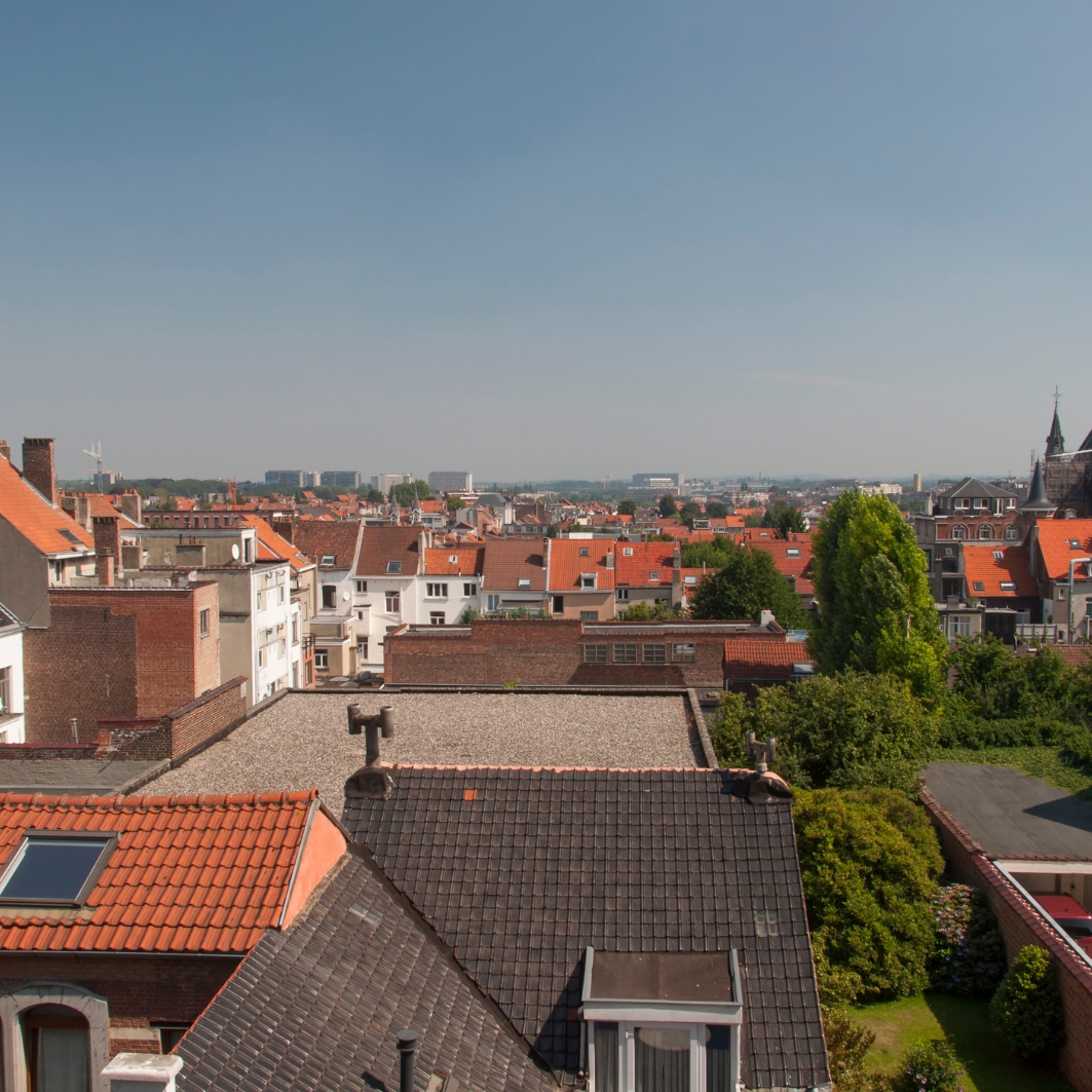 Application d’un hydrofuge sur une toiture en Belgique